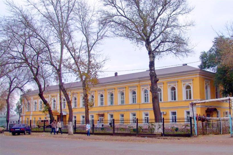 Загородная дача оренбургских губернаторов, архиерейский дом, больница: большая история здания будущей детской филармонии
