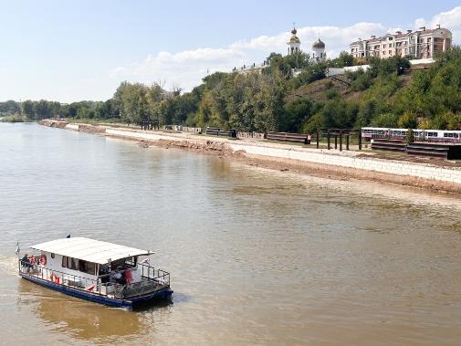 Уровень реки Урал в Оренбурге постепенно снижается