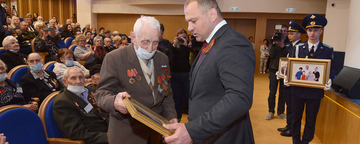 Торжественный прием ветеранов Великой Отечественной войны и тружеников тыла состоялся в Оренбурге