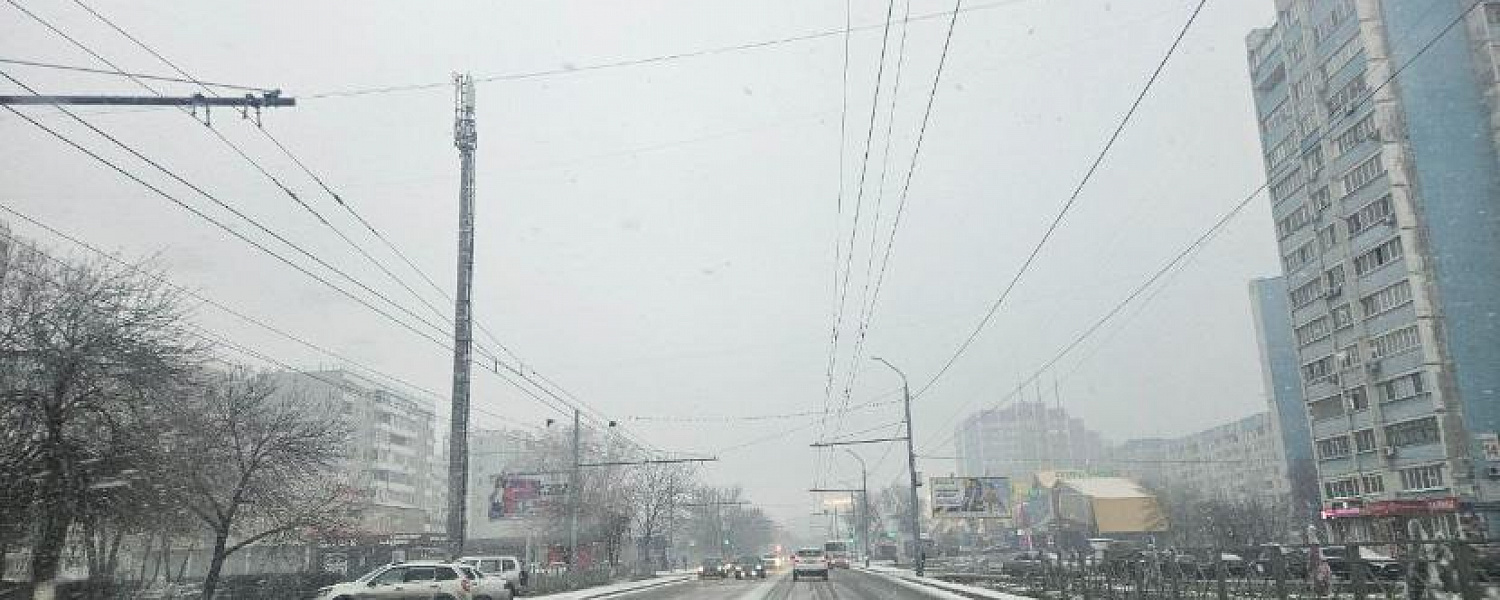 18 ноября на улицы Оренбурга вышла снегоуборочная техника