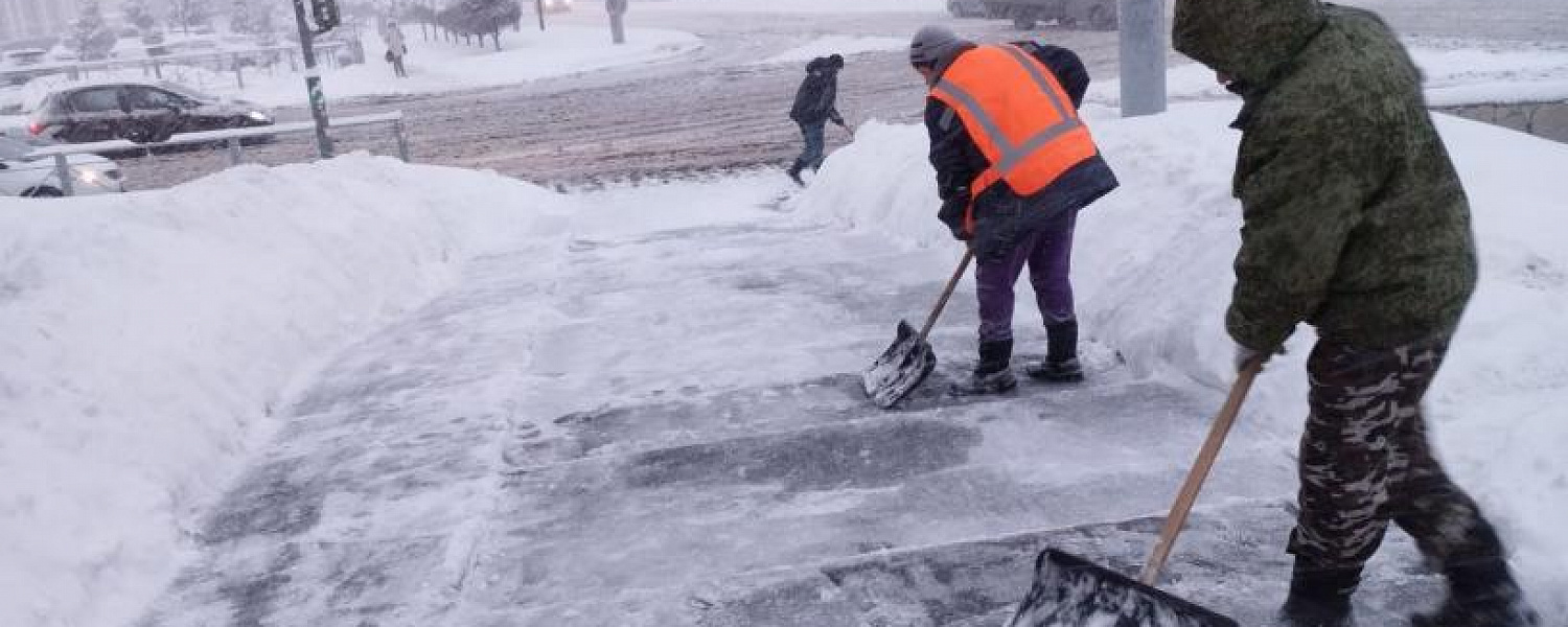 В Оренбурге вводят режим повышенной готовности из-за снегопада